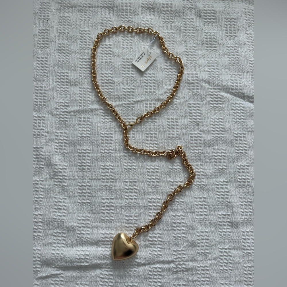 Gold Heart Pendant Necklace